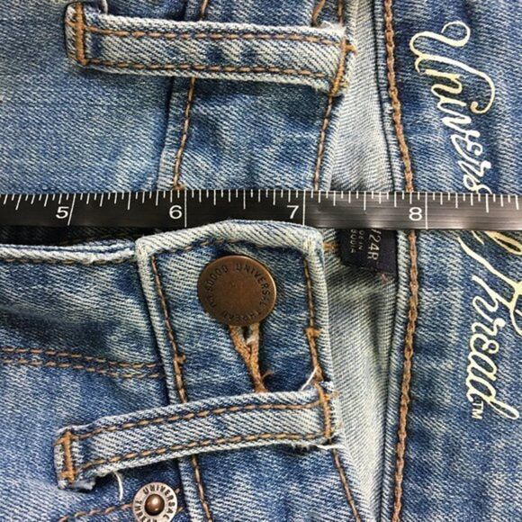 Universal Thread Jeans Women’s Size 00 24R Cuffed - Puckered - Measures 25x30 - Picture 11 of 13